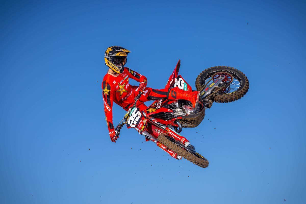 Team Rockstar Energy GASGAS Factory Racing pronto per la stagione SX 2025